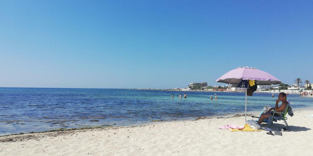 Casa Vacanza In Pieno Centro Storico Vicino Ostuni E La Riserva Di Torre Quaceto San Vito dei Normanni Exteriör bild
